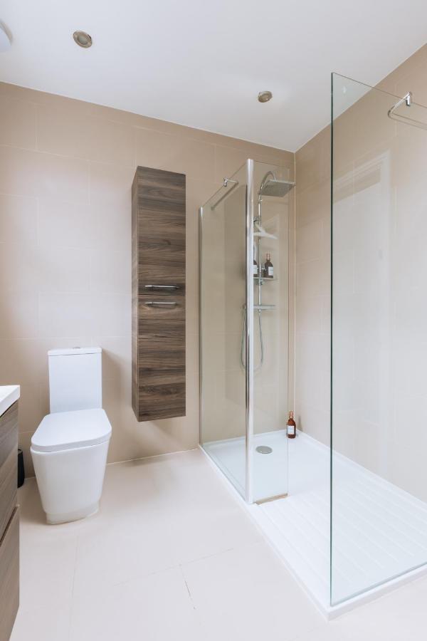 Luxury And Bright Bedrooms In Queens Park Лондон Екстер'єр фото